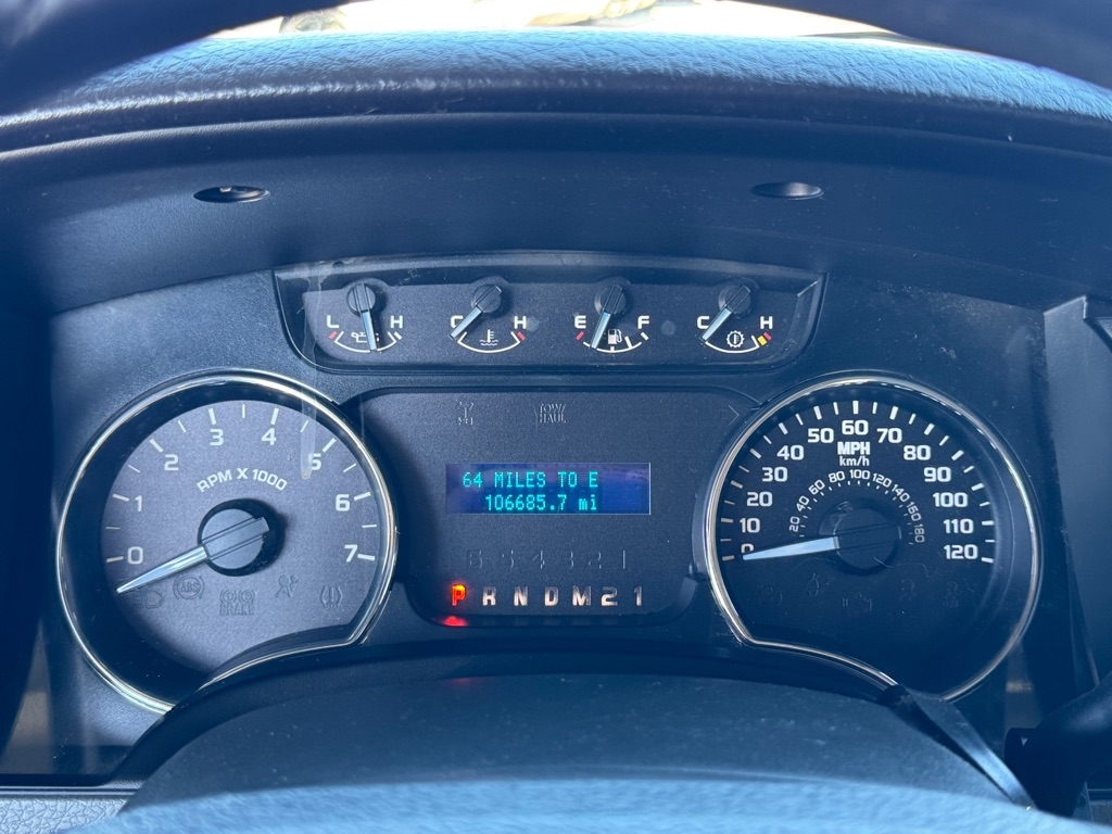 Ford F-150 XL SuperCab 8-ft. Bed 2WD 2012