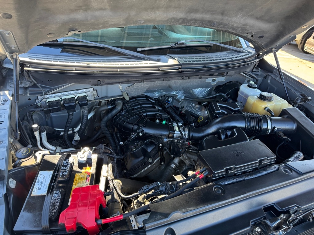 Ford F-150 XL SuperCab 8-ft. Bed 2WD 2012