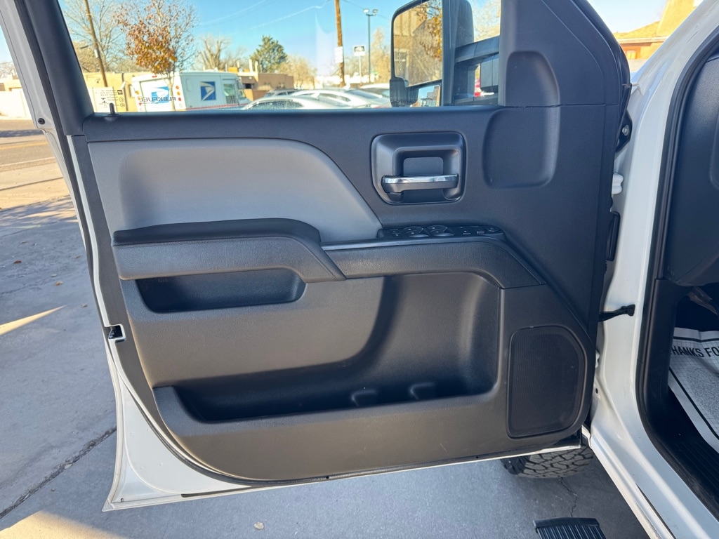 Chevrolet Silverado 2500HD Work Truck Crew Cab 4WD 2017