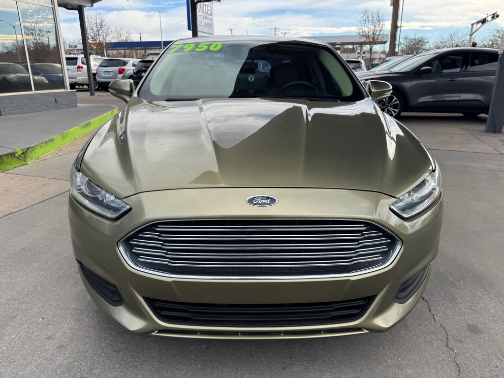 Ford Fusion SE 2013