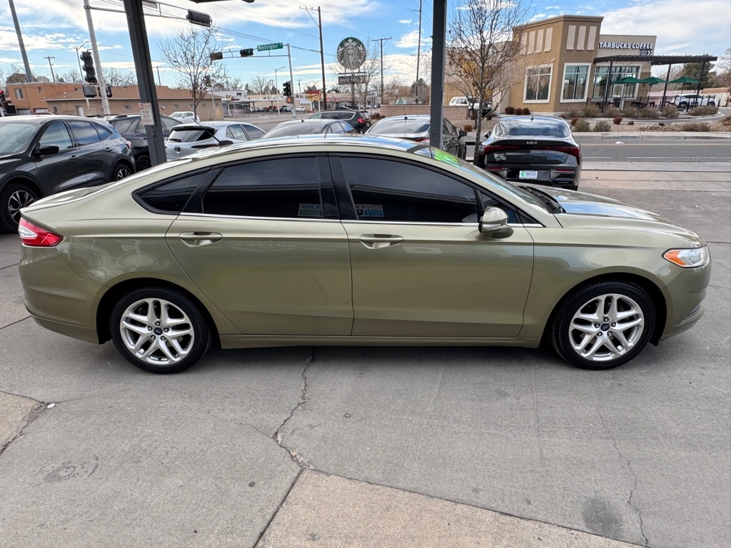 Ford Fusion SE 2013
