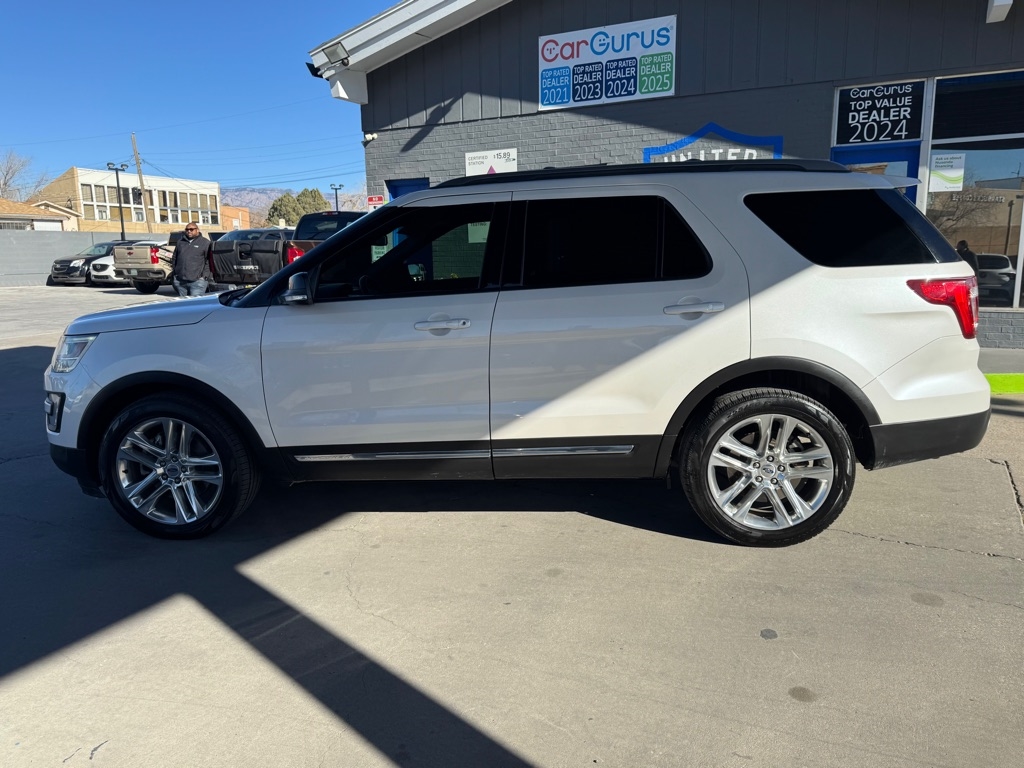 Ford Explorer XLT FWD 2016