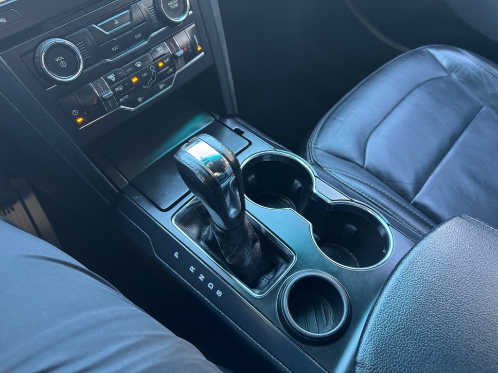 Ford Explorer XLT FWD 2016