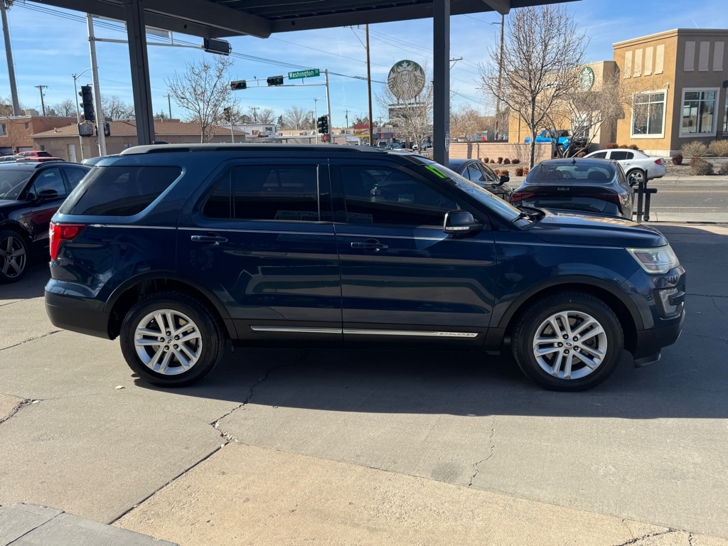 Ford Explorer XLT FWD 2017