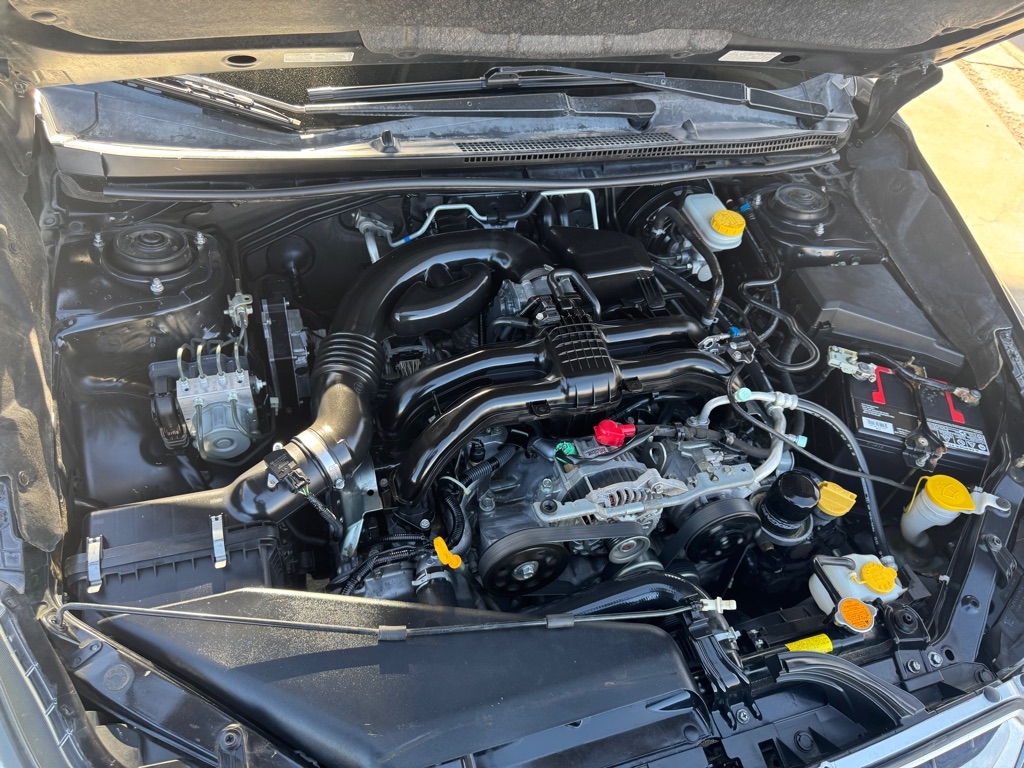 Subaru Impreza Sport 5-Door-Limited+S/R 2014