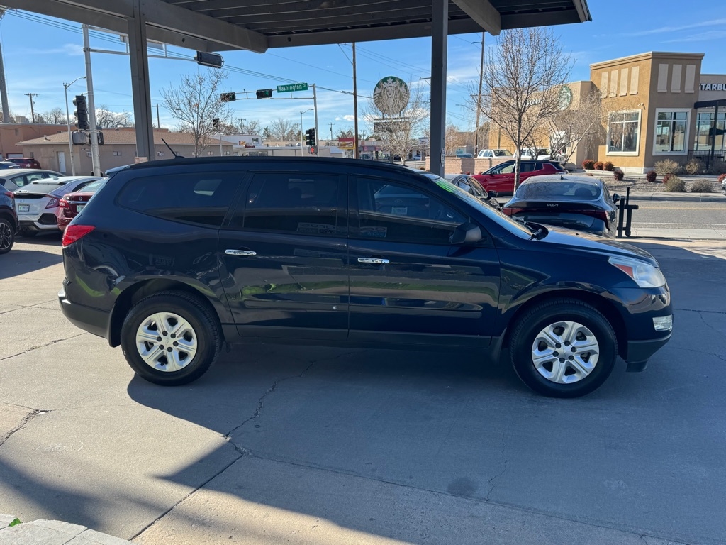 Chevrolet Traverse LS FWD w/PDC 2012