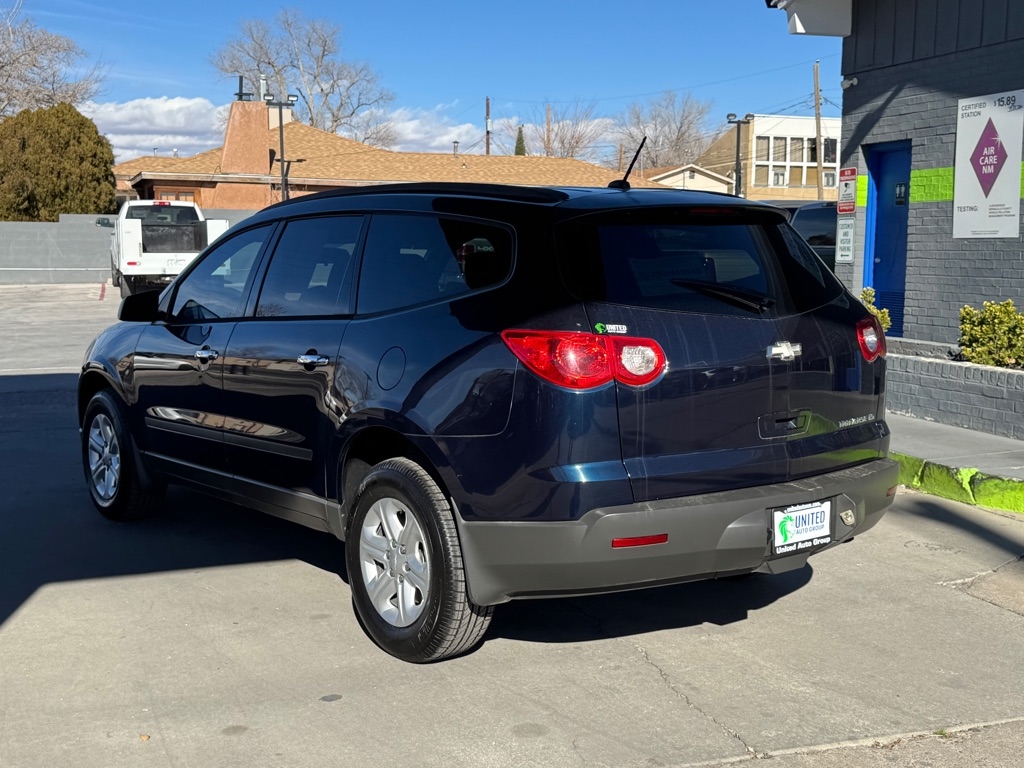 Chevrolet Traverse LS FWD w/PDC 2012