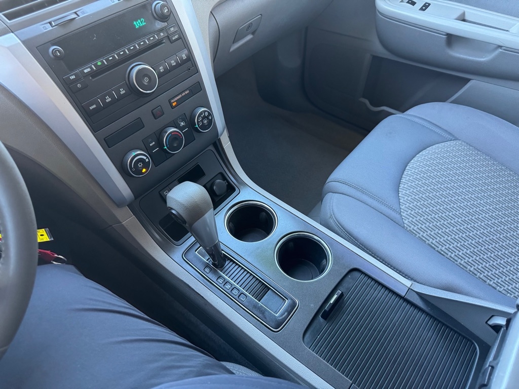 Chevrolet Traverse LS FWD w/PDC 2012