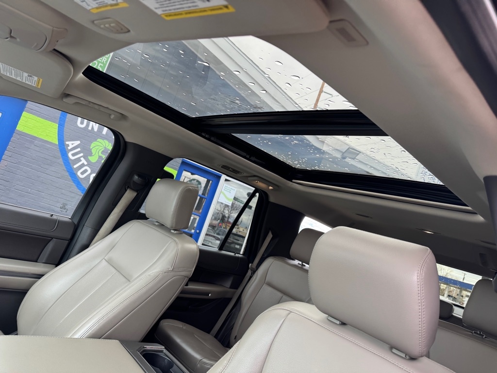 Ford Expedition XLT 2WD 2019