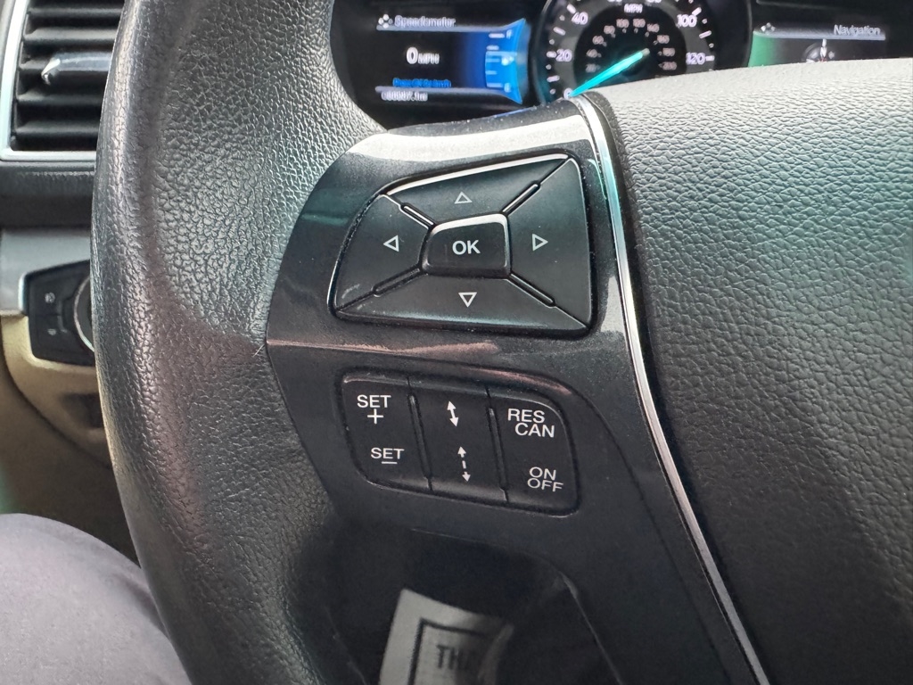 Ford Explorer Limited FWD 2016