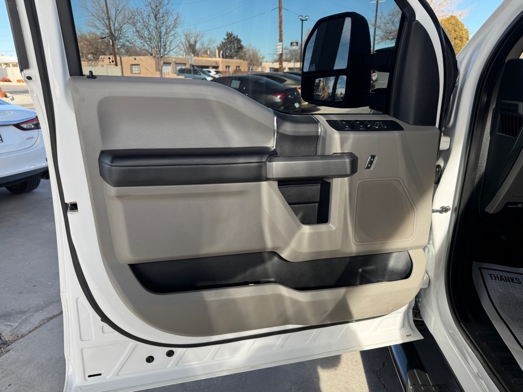 Ford F-250 SD Platinum Crew Cab 4WD 2020