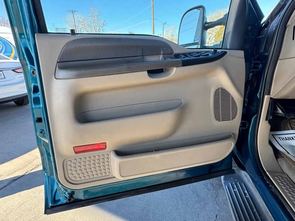 Ford F-250 SD XL Crew Cab Short Bed 4WD 2001