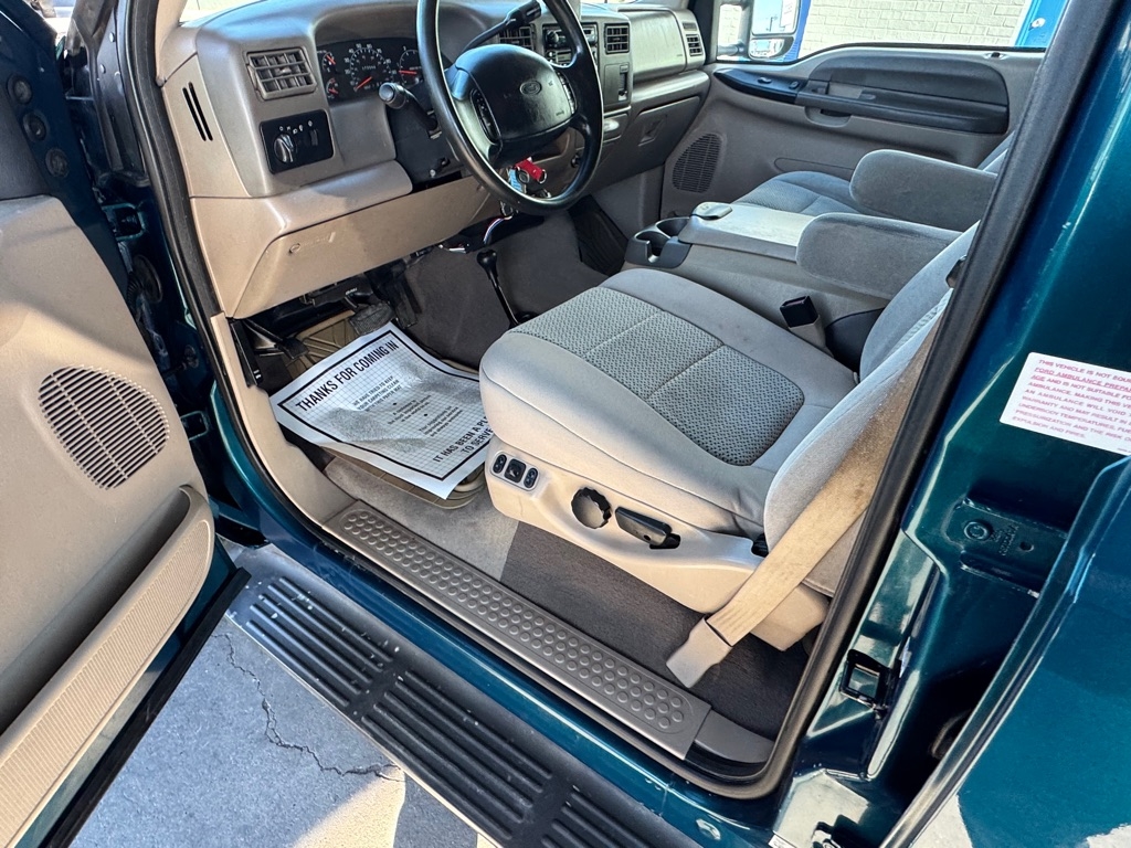 Ford F-250 SD XL Crew Cab Short Bed 4WD 2001