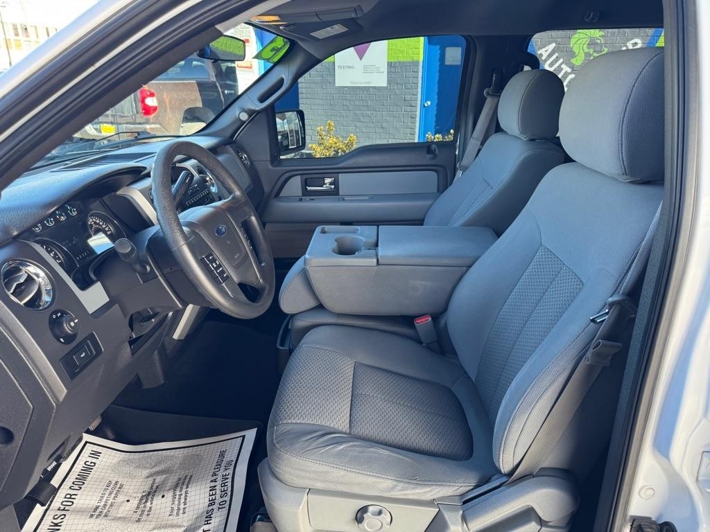 Ford F-150 XL SuperCrew 5.5-ft. Bed 4WD 2013