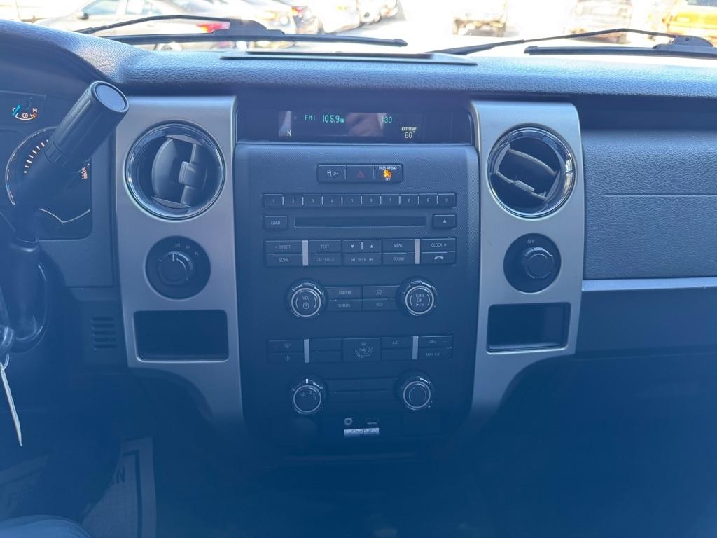 Ford F-150 XL SuperCrew 5.5-ft. Bed 4WD 2013