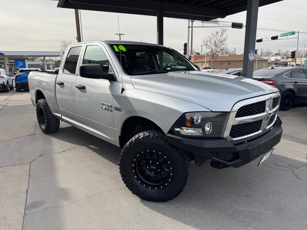 RAM 1500 Tradesman Quad Cab 4WD 2014