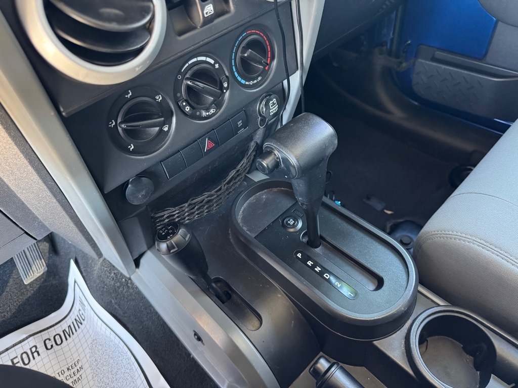 Jeep Wrangler Unlimited Sahara 4WD 2009