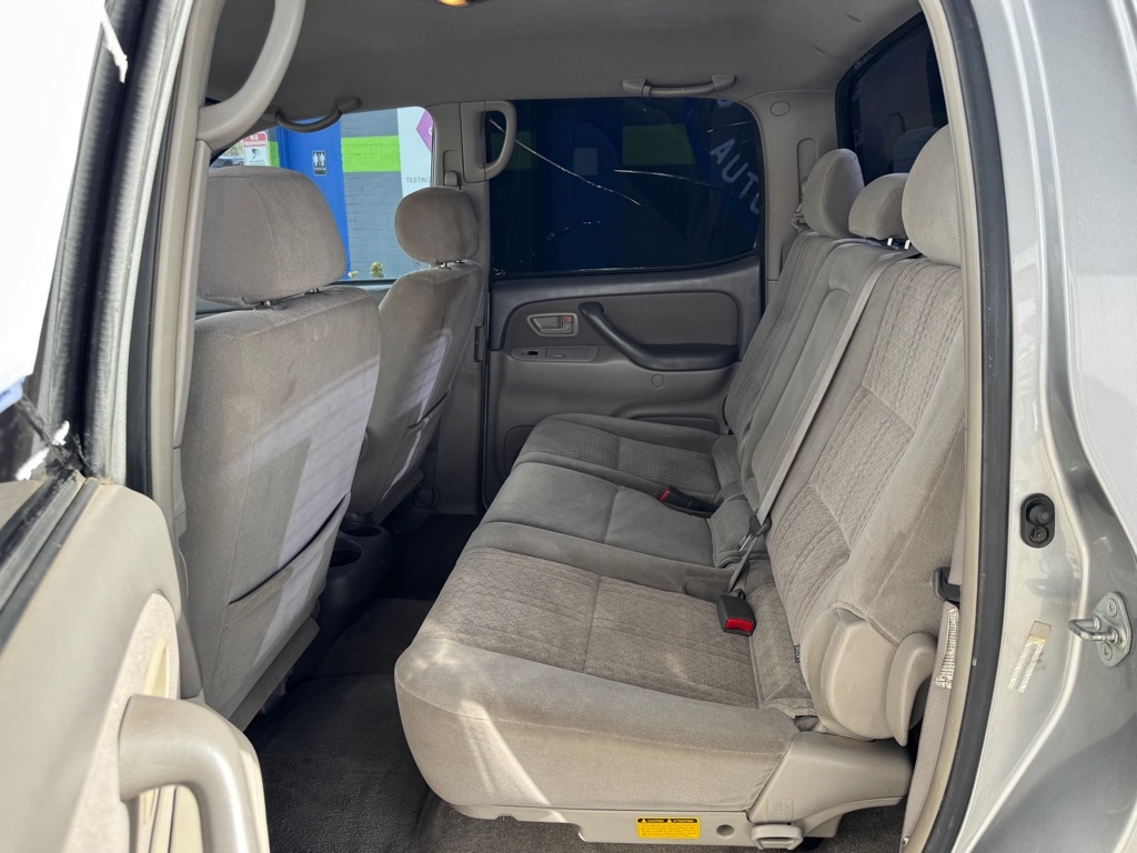 Toyota Tundra SR5 Double Cab 2WD 2004