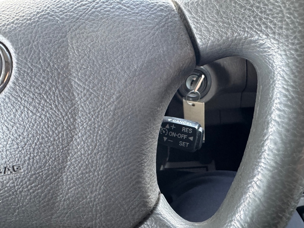 Toyota Tundra SR5 Double Cab 2WD 2004