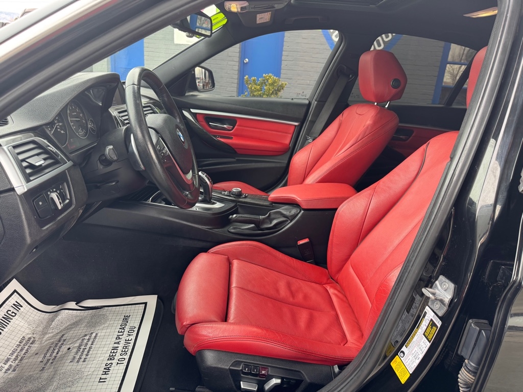 BMW 3-Series 330i SULEV Sedan 2018