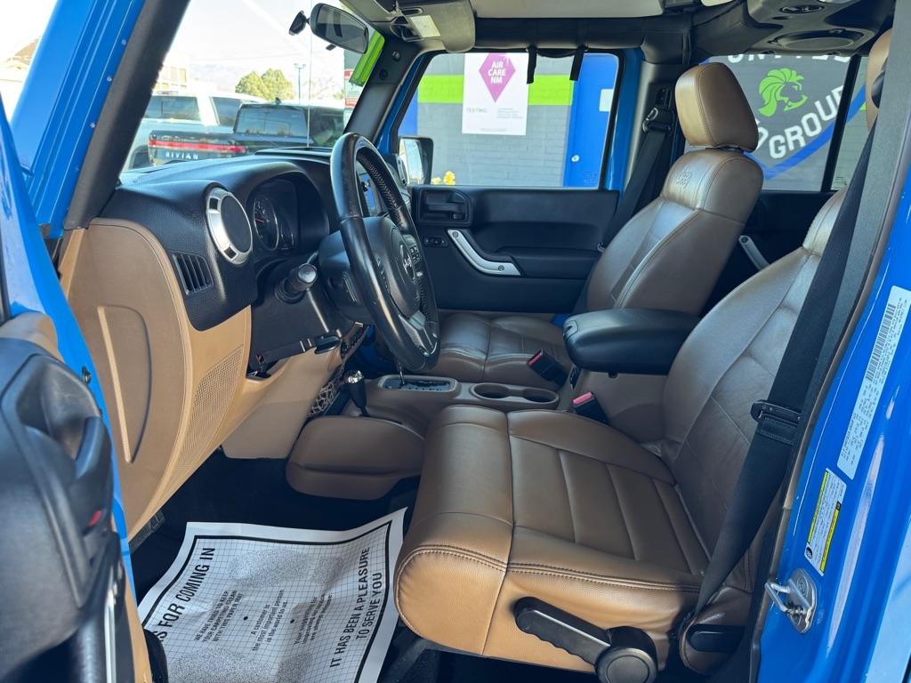 Jeep Wrangler Unlimited Sahara 4WD 2011