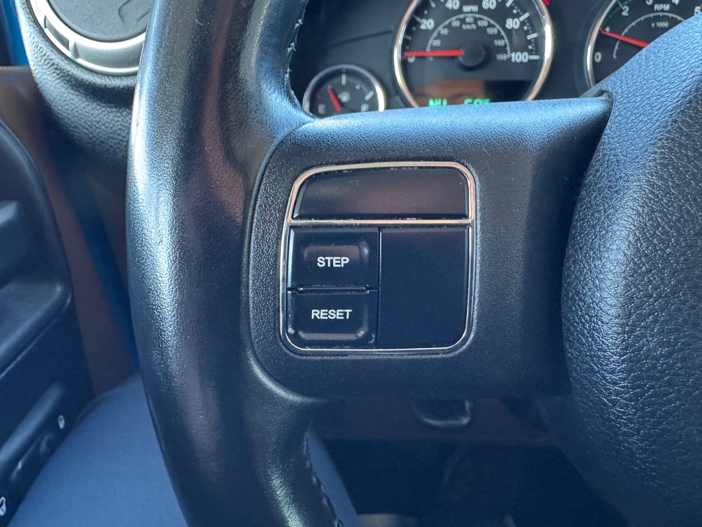 Jeep Wrangler Unlimited Sahara 4WD 2011