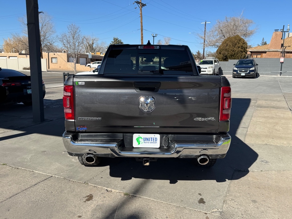 RAM 1500 Big Horn Crew Cab SWB 4WD 2024