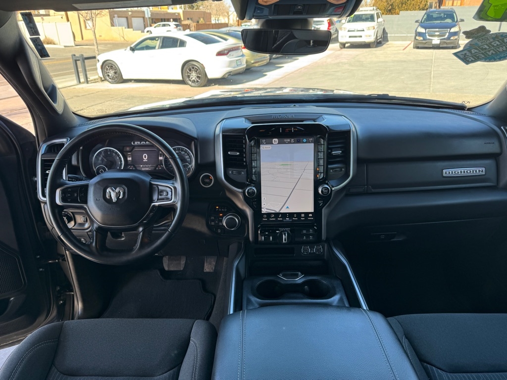RAM 1500 Big Horn Crew Cab SWB 4WD 2024