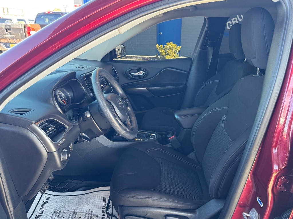 Jeep Cherokee Latitude FWD 2019