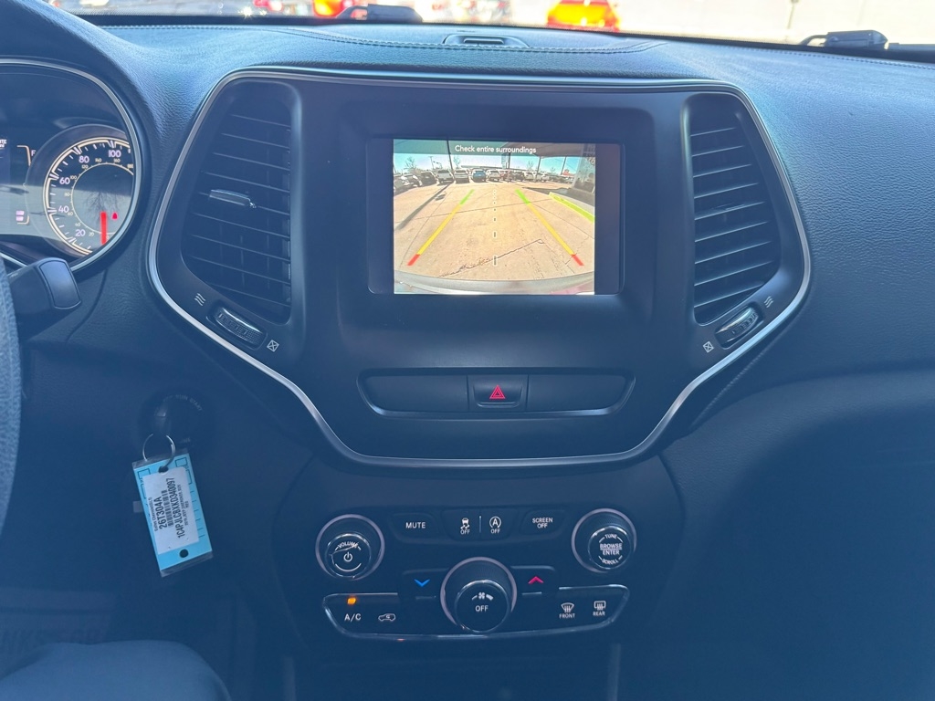 Jeep Cherokee Latitude FWD 2019