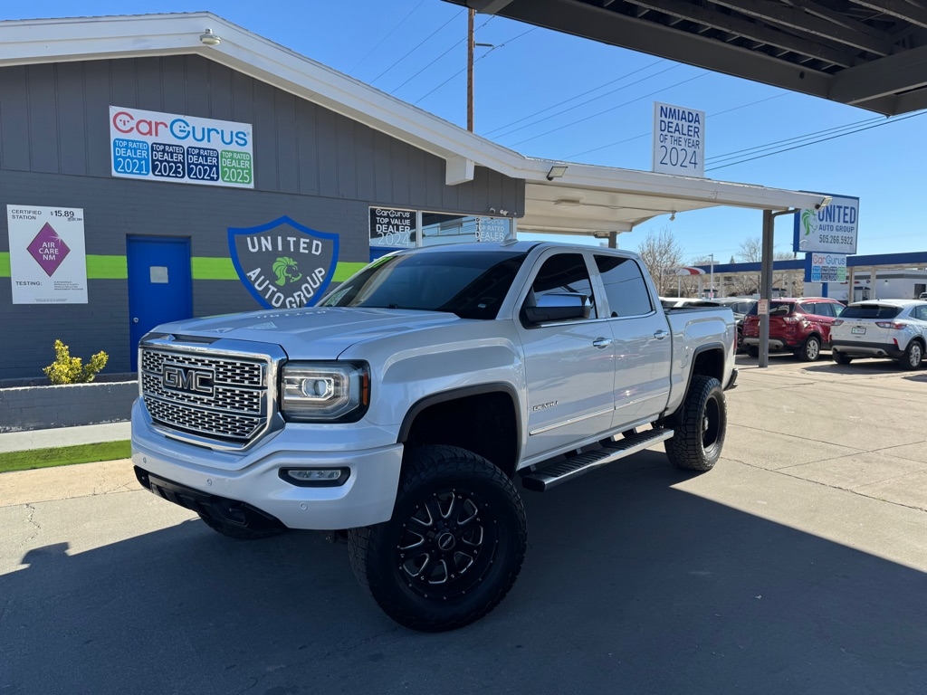 GMC Sierra 1500 Denali Crew Cab Long Box 4WD 2017