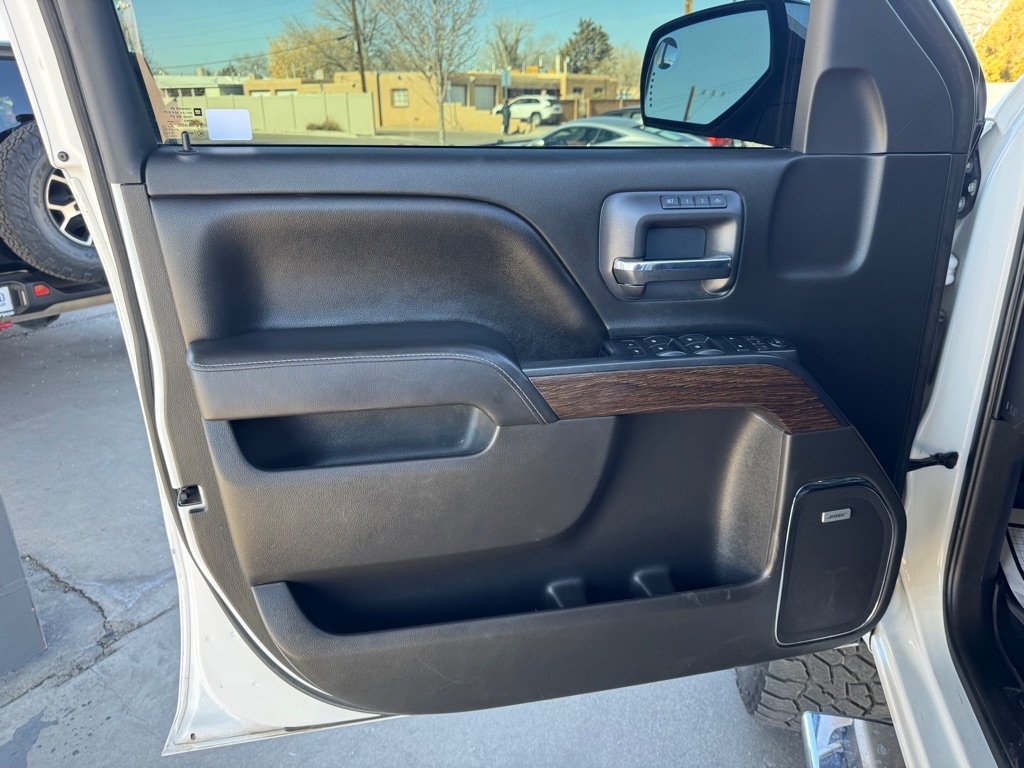 GMC Sierra 1500 Denali Crew Cab Long Box 4WD 2017