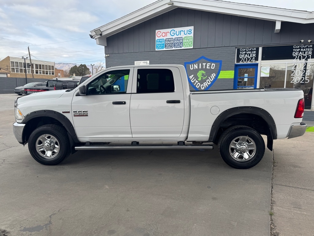 RAM 2500 Tradesman Crew Cab SWB 4WD 2015