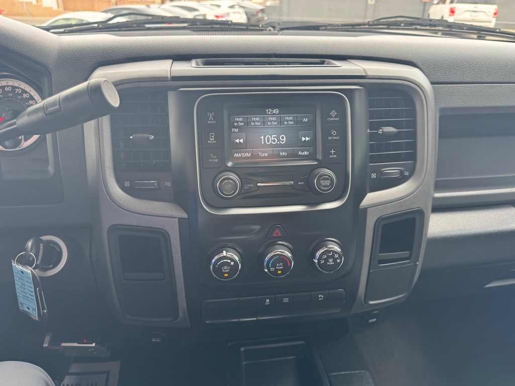 RAM 2500 Tradesman Crew Cab SWB 4WD 2015