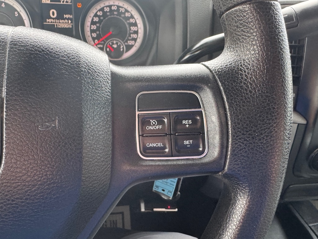 RAM 2500 Tradesman Crew Cab SWB 4WD 2015