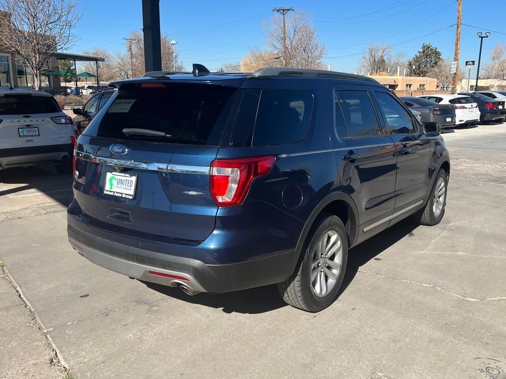 Ford Explorer XLT AWD 2021