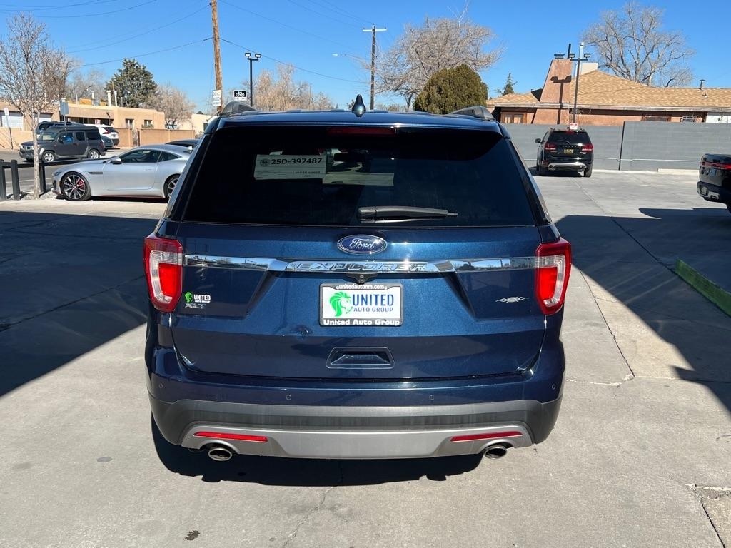 Ford Explorer XLT AWD 2021