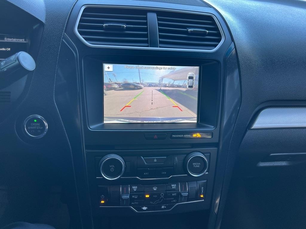 Ford Explorer XLT AWD 2021