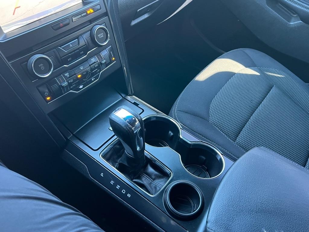 Ford Explorer XLT AWD 2021