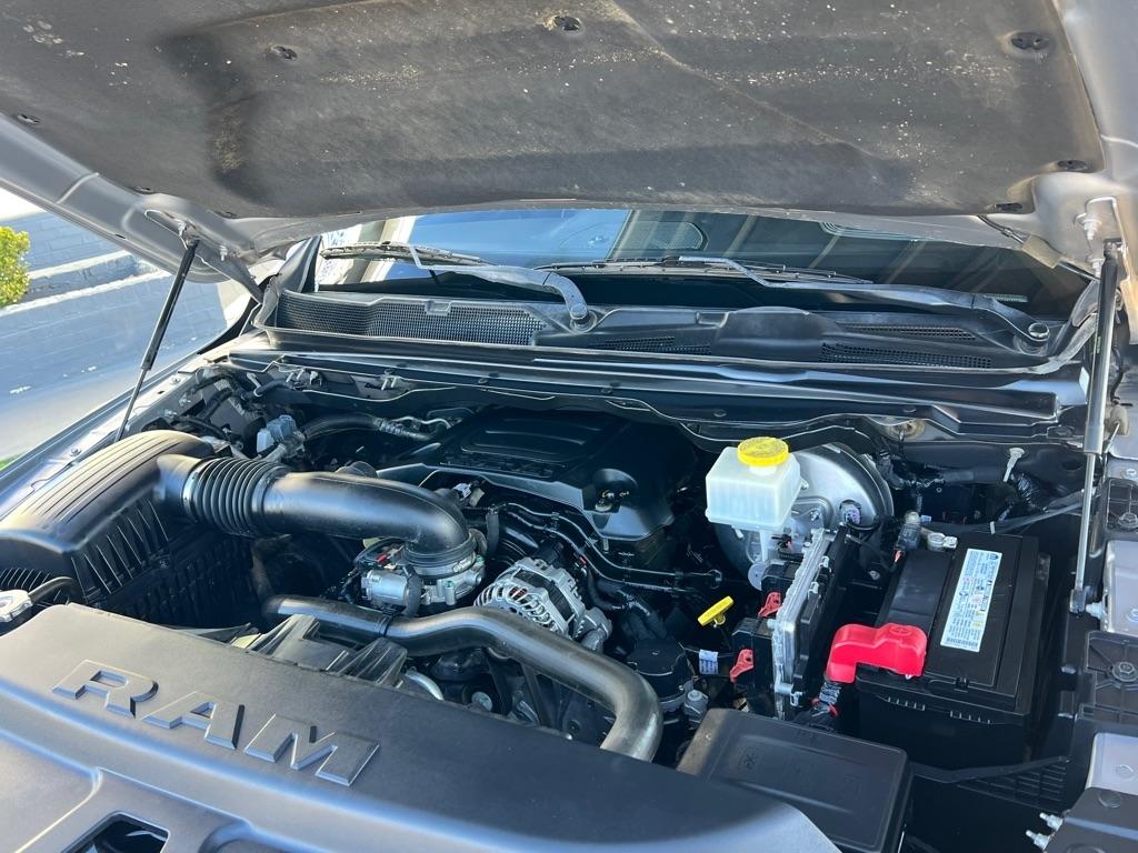 RAM 1500 Laramie Crew Cab SWB 4WD 2019