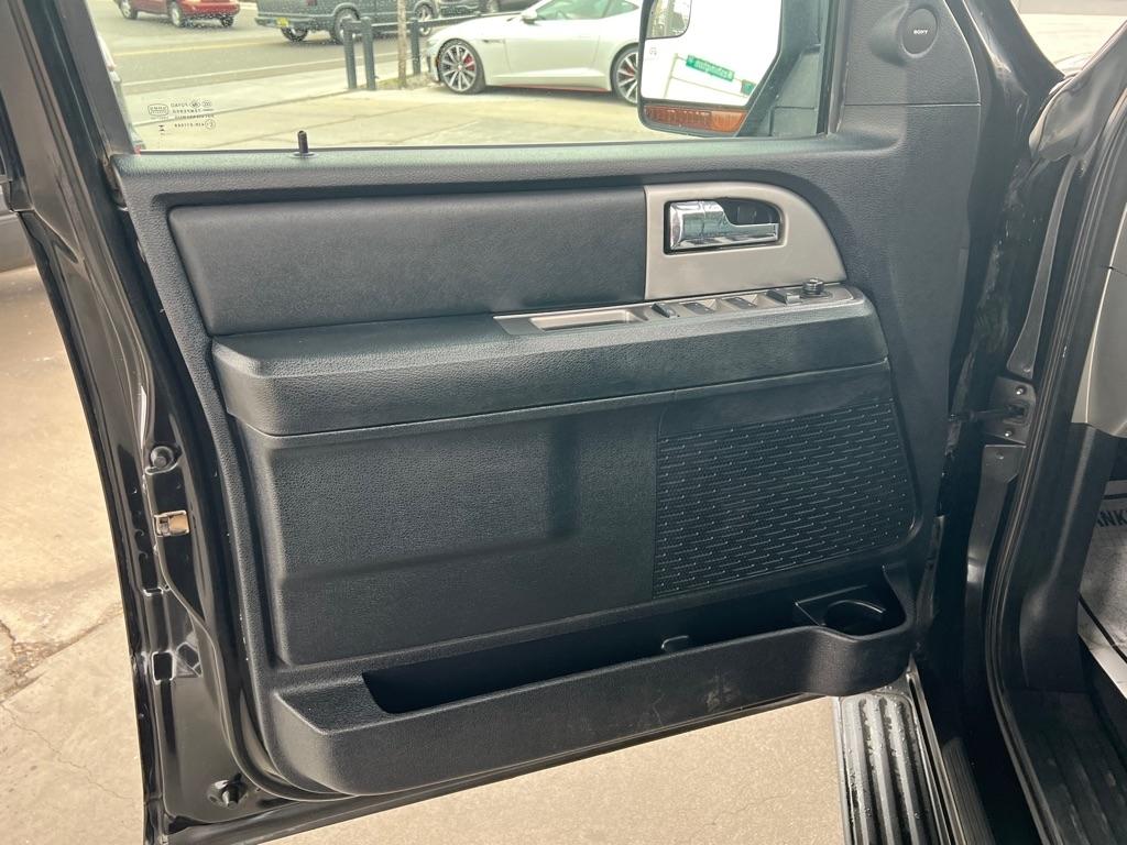 Ford Expedition EL XLT 4WD 2015