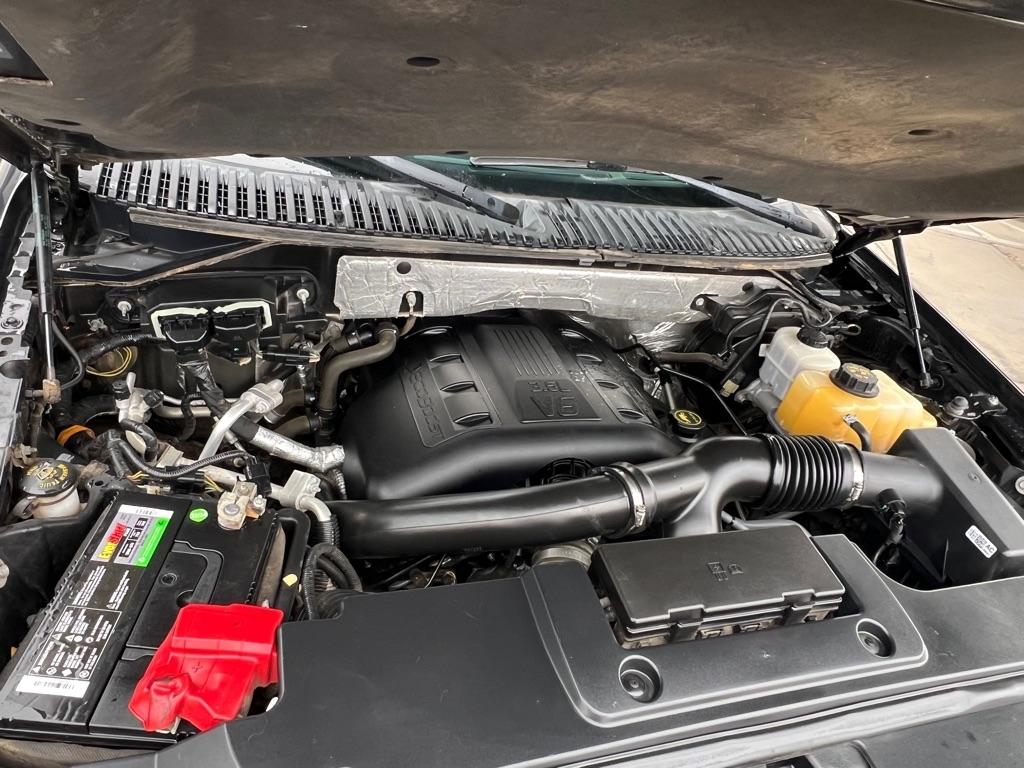 Ford Expedition EL XLT 4WD 2015