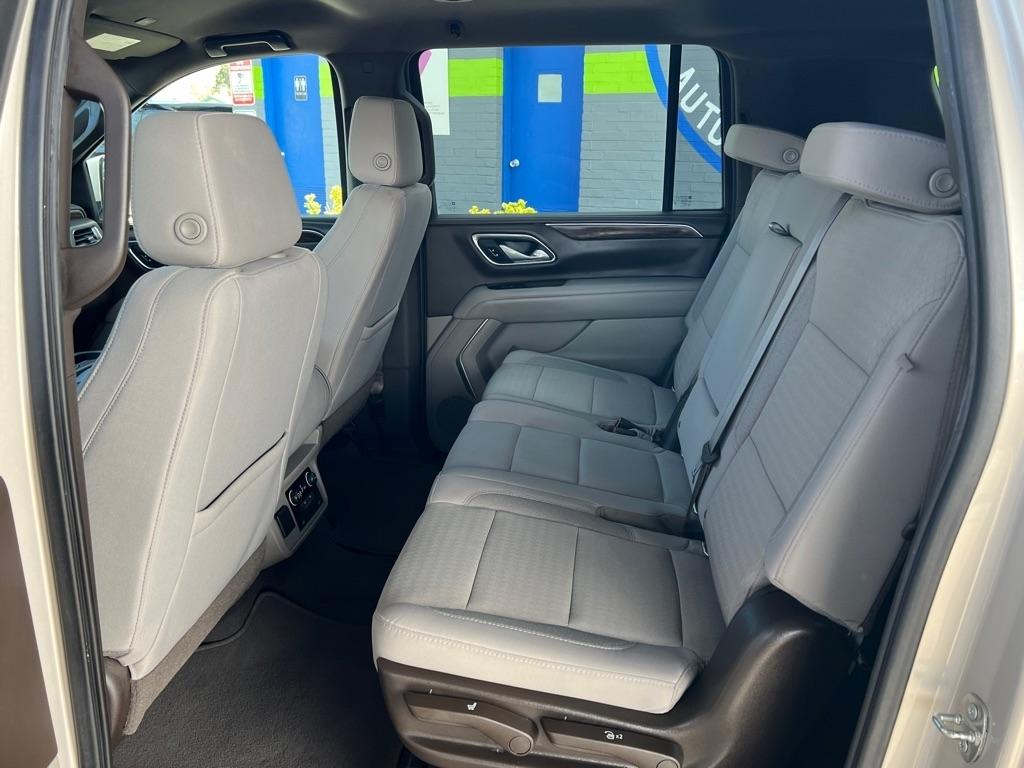 Chevrolet Suburban LS 4WD 2021