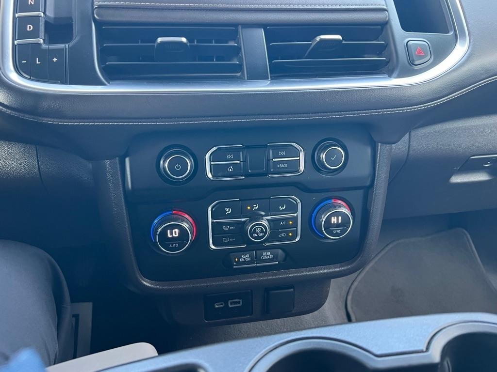 Chevrolet Suburban LS 4WD 2021