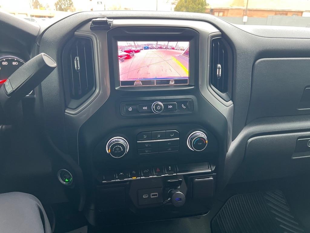 Chevrolet Silverado 1500 Custom Crew Cab 4WD 2022