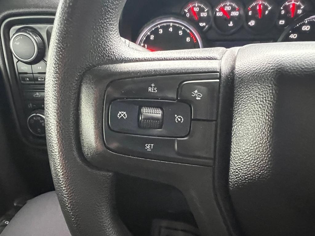 Chevrolet Silverado 1500 Custom Crew Cab 4WD 2022