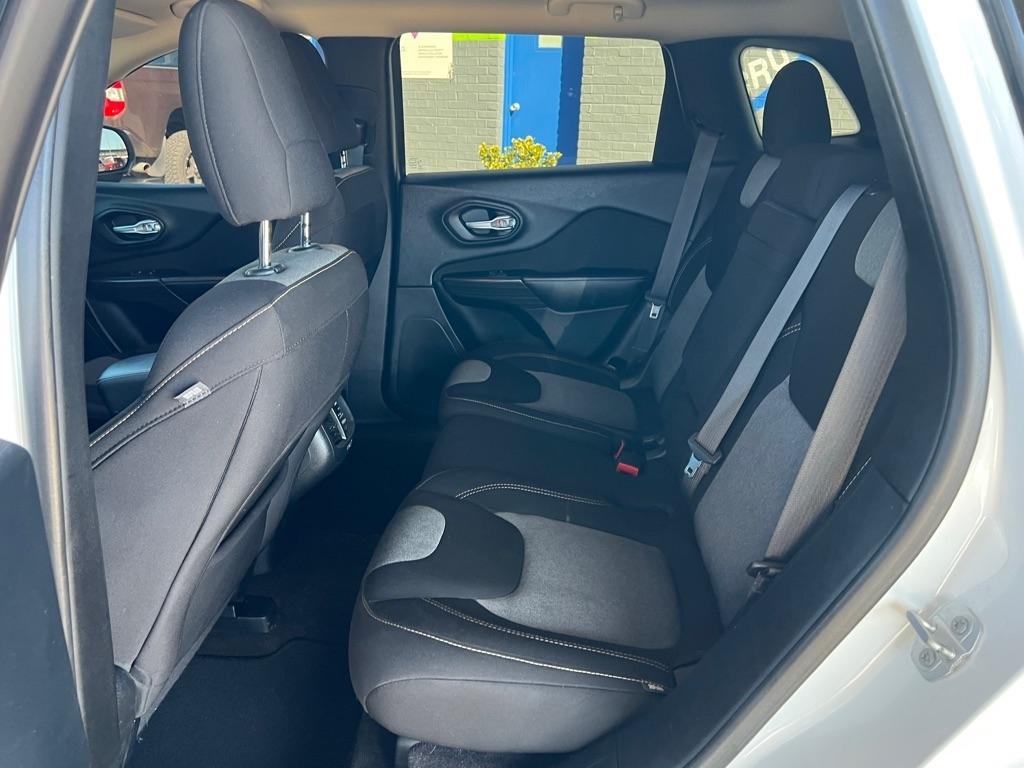 Jeep Cherokee Sport FWD 2016