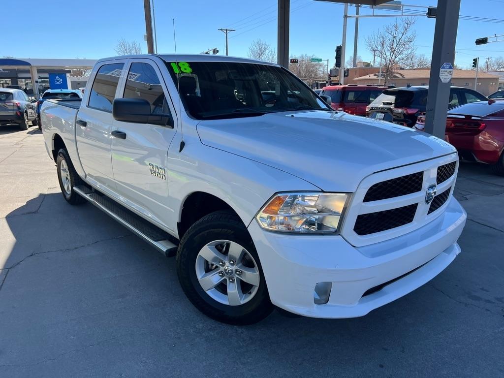 RAM 1500 Tradesman Crew Cab SWB 4WD 2018
