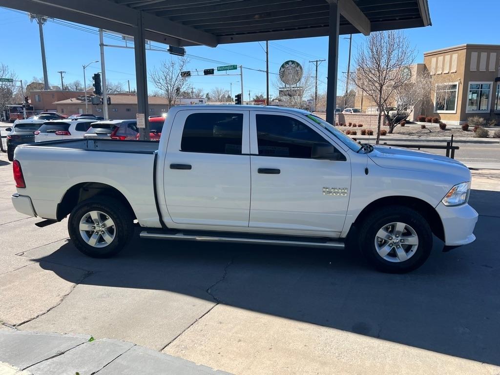 RAM 1500 Tradesman Crew Cab SWB 4WD 2018