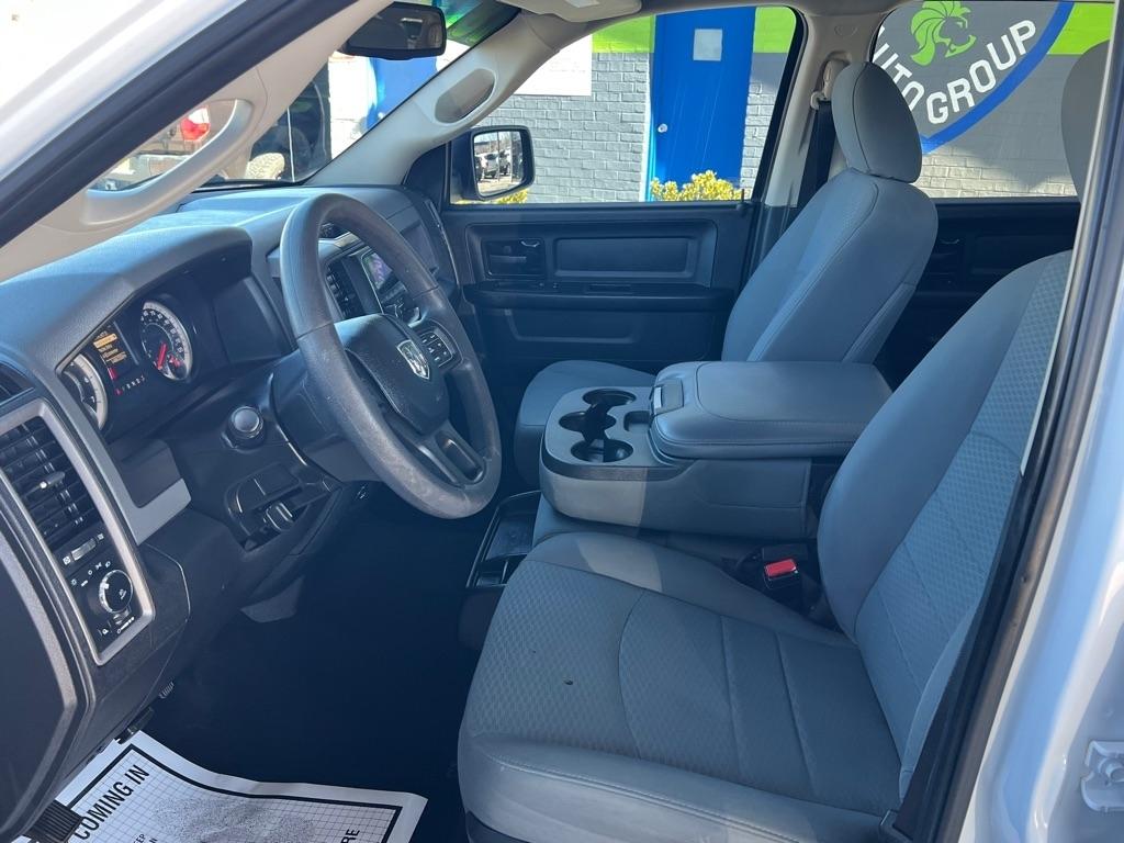 RAM 1500 Tradesman Crew Cab SWB 4WD 2018